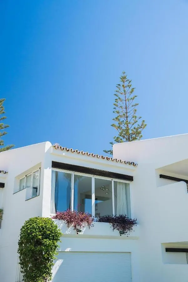 Azahara I, 25A Small Cozy Apartment With Great Views Located In The Popular Area Of Nueva Andalucia Marbella