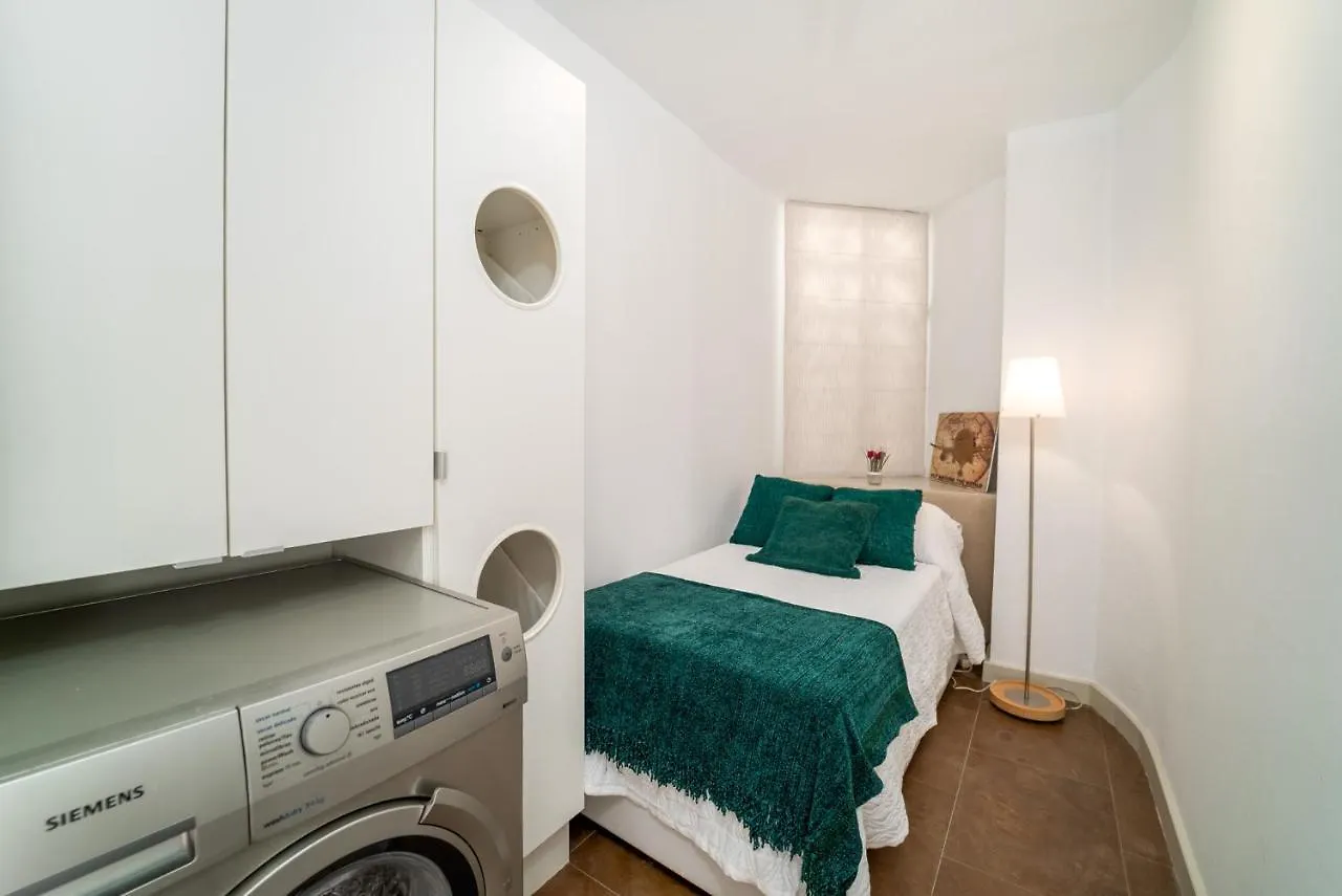 Azahara I, 25A Small Cozy Apartment With Great Views Located In The Popular Area Of Nueva Andalucia Marbella