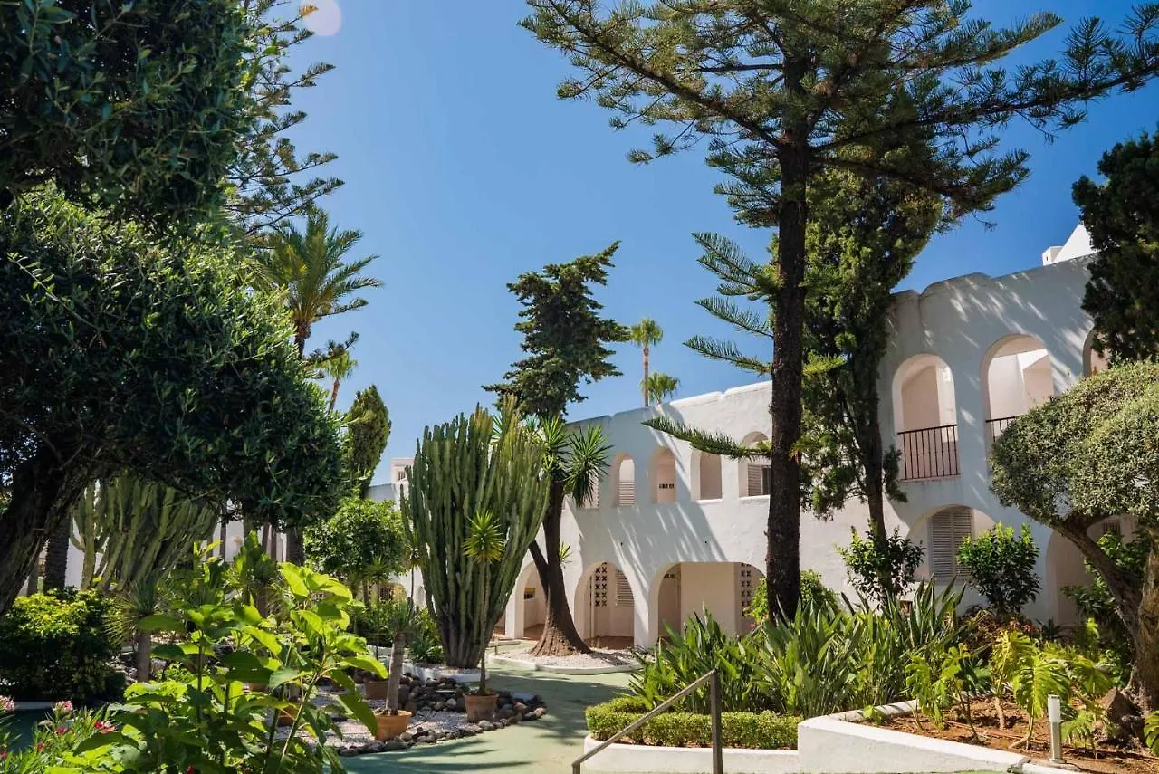 Azahara I, 25A Small Cozy Apartment With Great Views Located In The Popular Area Of Nueva Andalucia Marbella