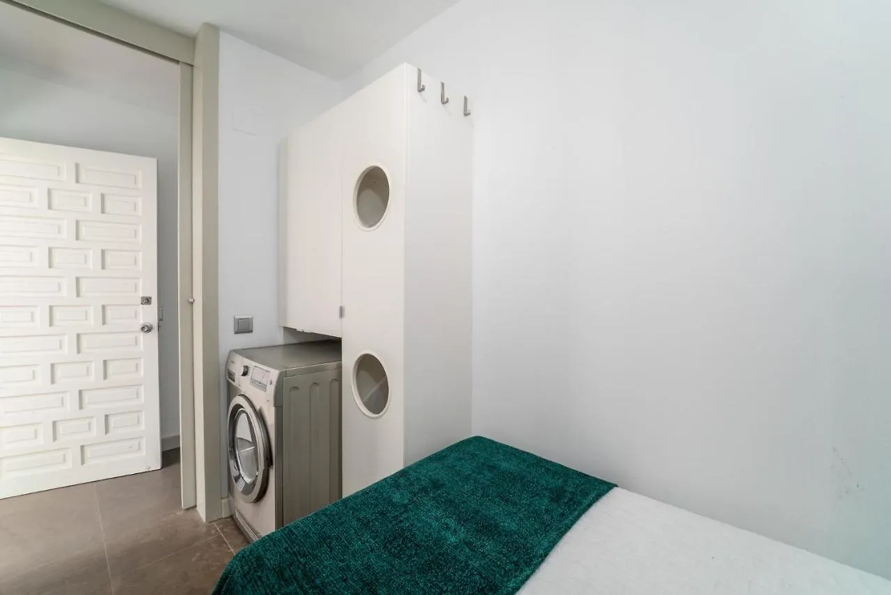 Azahara I, 25A Small Cozy Apartment With Great Views Located In The Popular Area Of Nueva Andalucia Marbella